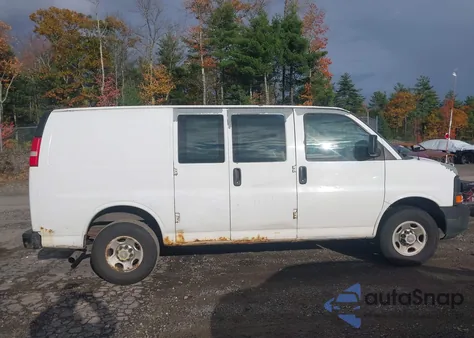 2010 Chevrolet Express 2500 Work Van из США, поврежденный, VIN 1GCZGFBA4A1158803